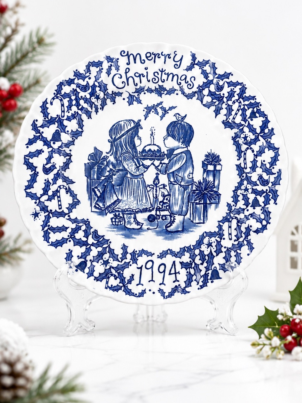 Royal Crownford 1994 Merry Christmas Collector Plate